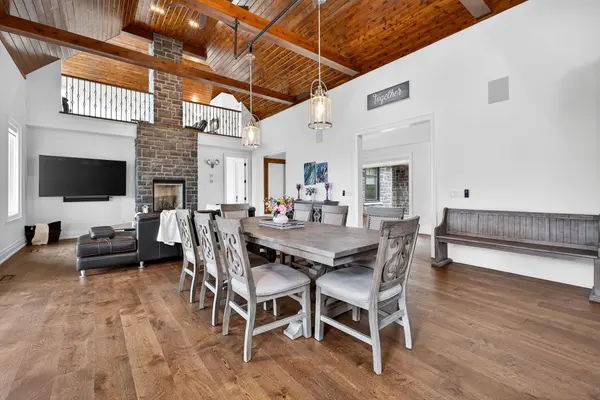 10 Grills RD, Kawartha Lakes, ON K0M 2C0