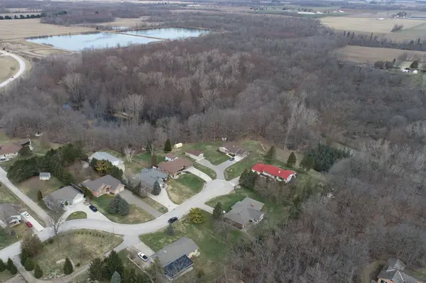 365 Station ST, North Middlesex, ON N0M 2K0