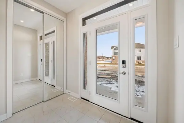 1005 Canoe ST, Barrhaven, ON K2J 7M5