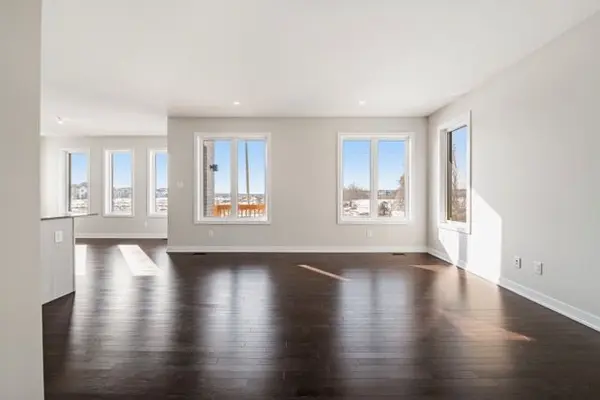 1005 Canoe ST, Barrhaven, ON K2J 7M5