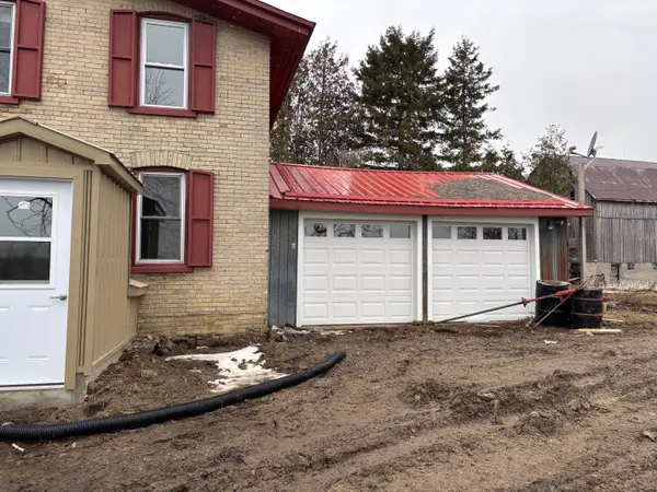 201 Crosswind RD, Kawartha Lakes, ON K0L 2W0