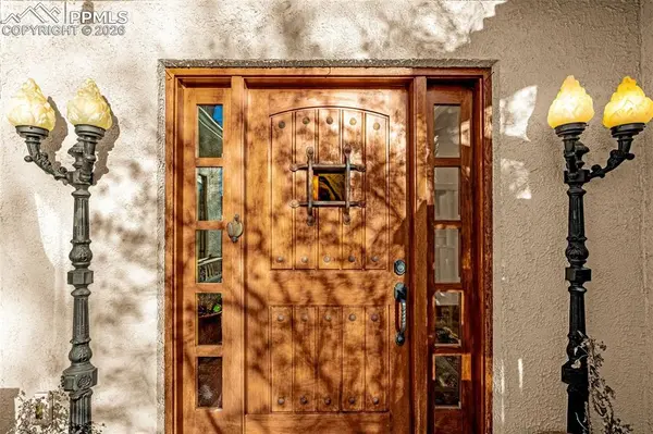 2107 N Cascade AVE, Colorado Springs, CO 80907