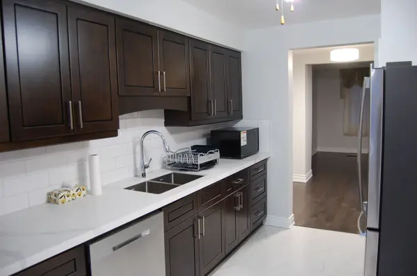 1122 Central Park BLVD N, Oshawa, ON L1G 7G8