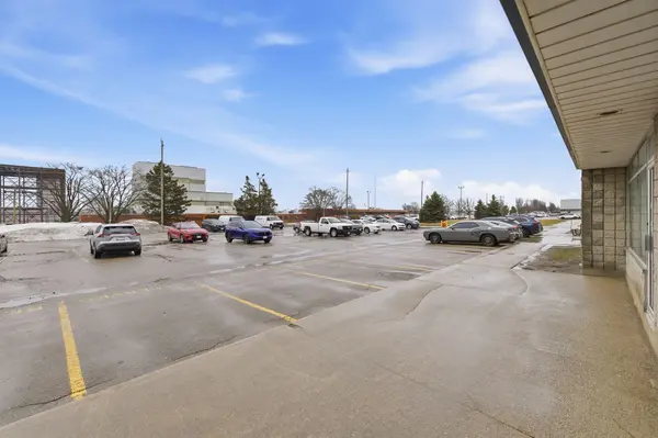 202 South Blair ST #10A, Whitby, ON L1N 8X9