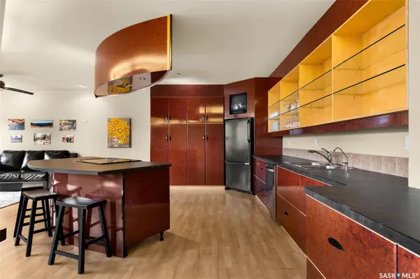 1821 Scarth STREET #300, Regina, SK S4P 2G9