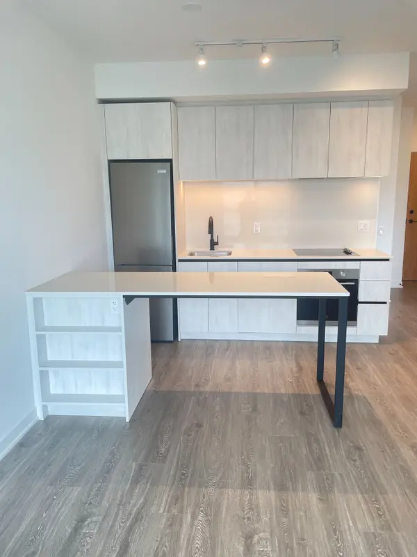 2495 Eglinton AVE W #309, Mississauga, ON L5M 2T2