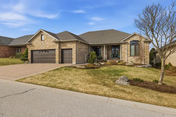 1219 Sandy Somerville DR, London South, ON N6K 5R2