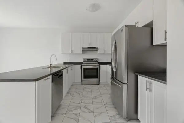 56 Rockledge DR, Hamilton, ON L0R 1P0