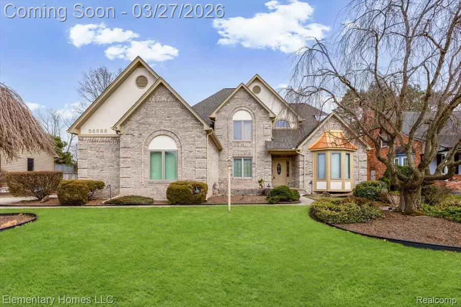 56688 Portsmouth DR, Shelby Charter Township, MI 48316