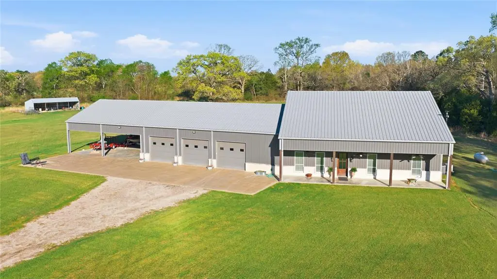 13001 County Road 3300, Brownsboro, TX 75756