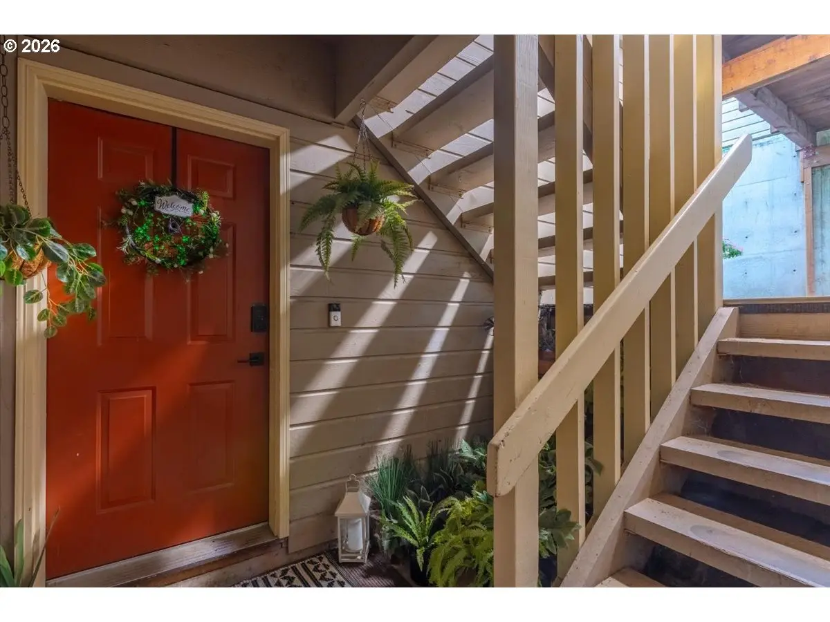 2550 NW PRINCESS ST #102, Corvallis, OR 97330