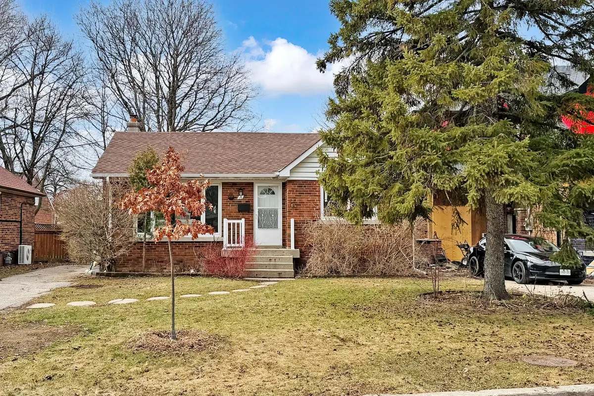 16 Marchington CIR, Toronto E04, ON M1R 3M4