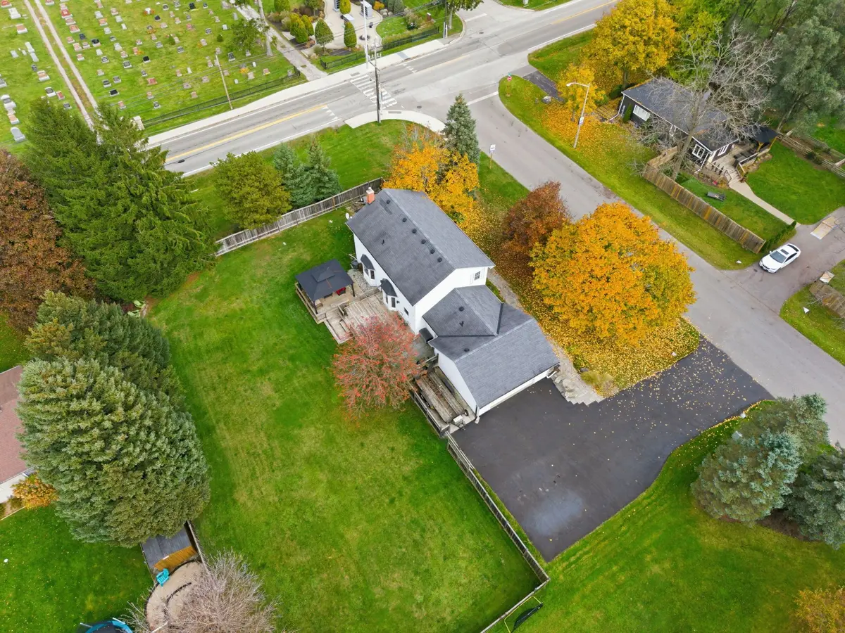 1 Meander Close, Hamilton, ON L0R 1H1