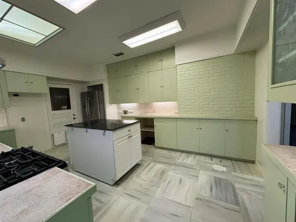 387 Albert Avenue, Shreveport, LA 71105