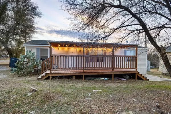 3502 Brazos River Drive, Granbury, TX 76048