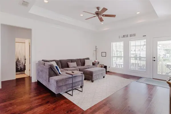 1503 S College Avenue, Decatur, TX 76234