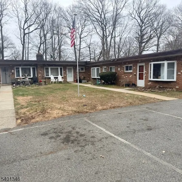 29 Brady Blvd #9, Jefferson Twp., NJ 07849