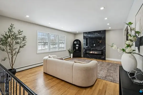 5 Summit Ave, Mount Olive Twp., NJ 07828