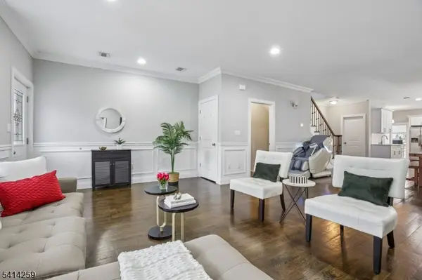 10 Glen St, Cliffside Park Boro, NJ 07010