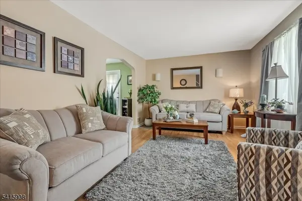 11 Beech St, Cedar Grove Twp., NJ 07009