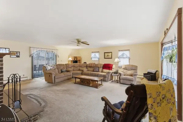 222 W 4Th St, Clifton City, NJ 07011