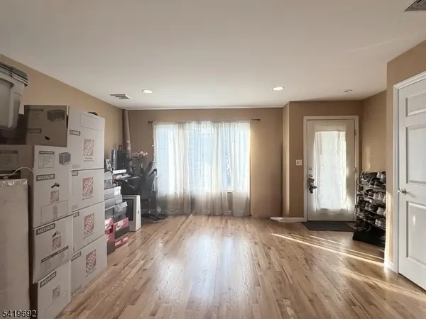 58 B River St, Lodi Boro, NJ 07644