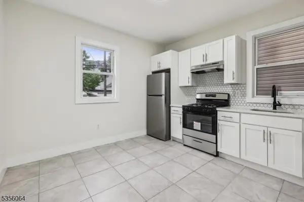 148 N 15Th St, East Orange City, NJ 07017