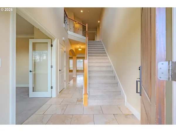 735 NW 24TH AVE, Camas, WA 98607