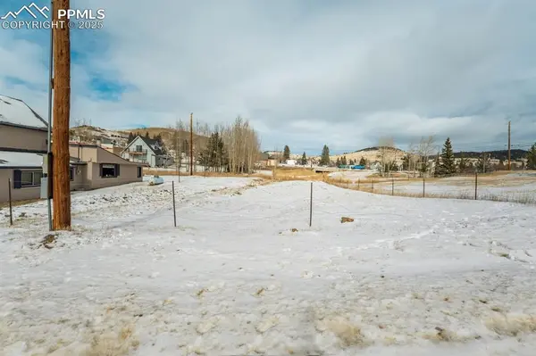 305 W Bennett AVE, Cripple Creek, CO 80813