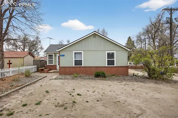 1917 E Cache La Poudre ST, Colorado Springs, CO 80909