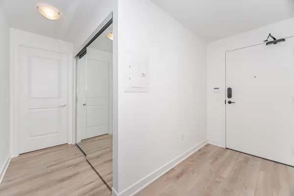 100 Dalhousie ST #3212, Toronto C08, ON M5B 0C7