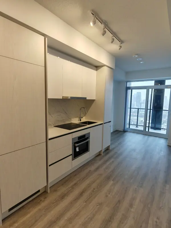 180 Front ST E #3316, Toronto C08, ON M5A 0K9