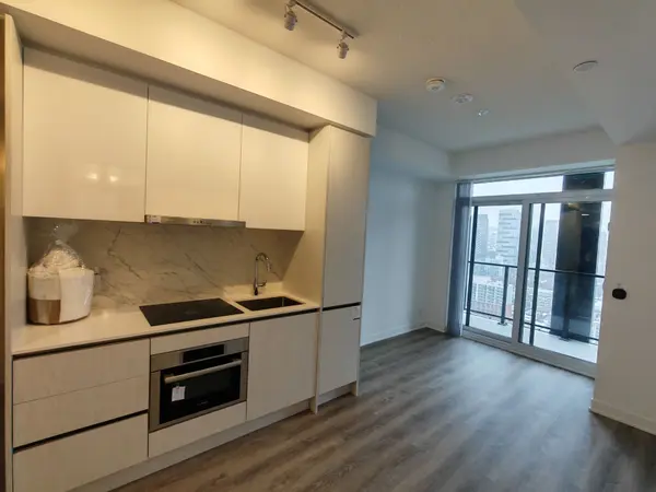 180 Front ST E #3316, Toronto C08, ON M5A 0K9