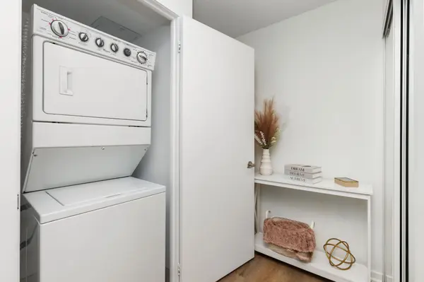 801 Sheppard AVE #212, Toronto C06, ON M3H 0A8