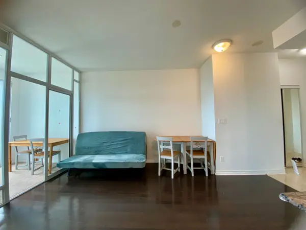 18 Holmes AVE #2001, Toronto C14, ON M2N 4L9