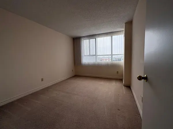 4 Park Vista N/A #1201, Toronto E03, ON M4B 3M8