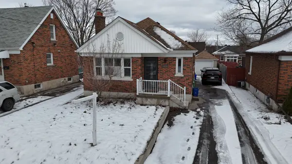 67 Highland AVE, Oshawa, ON L1H 6A4