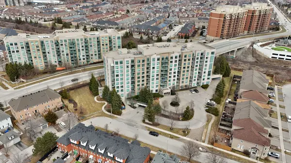 51 Baffin CT #220, Richmond Hill, ON L4B 4P6