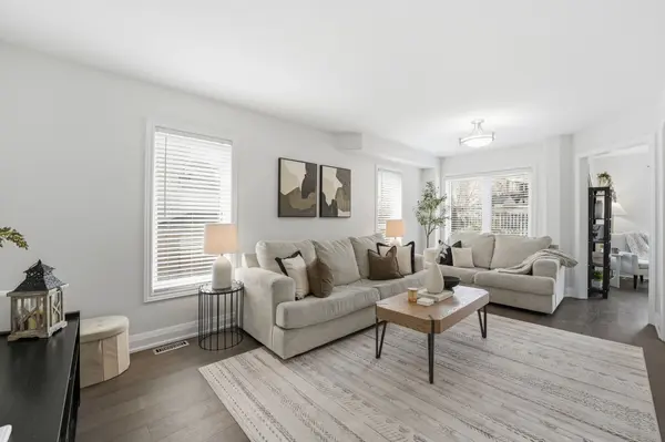 55 Christina CRES, Bradford West Gwillimbury, ON L3Z 0B1