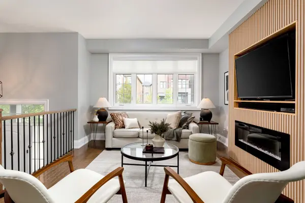 9 Chimney Swift CT, Toronto W08, ON M9B 0C6