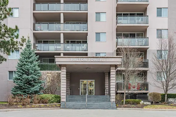 975 Warwick CT #802, Burlington, ON L7T 3Z7