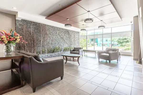 50 Kingsbridge Garden CIR #1508, Mississauga, ON L5R 1Y2