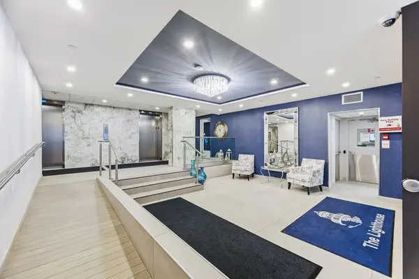 2263 Marine DR #1203, Oakville, ON L6L 5K1