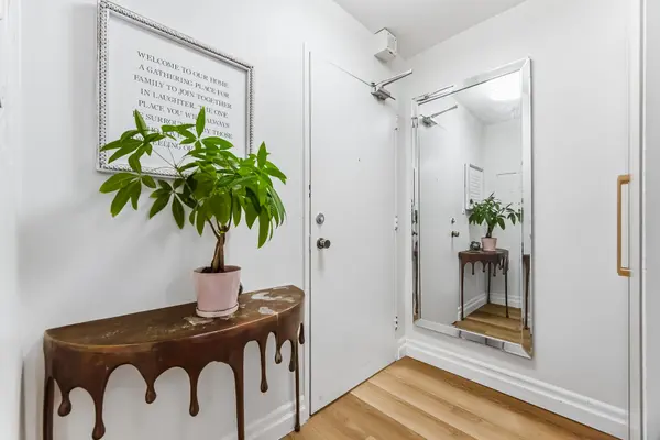 2263 Marine DR #1203, Oakville, ON L6L 5K1