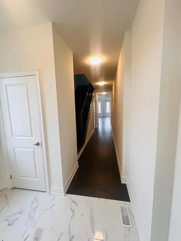 20 Falby RD, Brampton, ON L6P 4S1