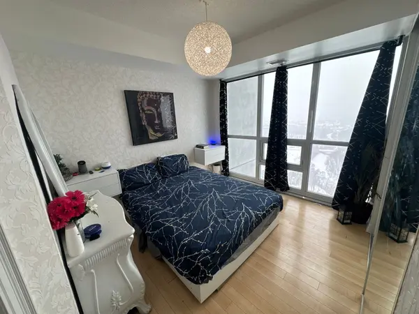 100 John ST #2408, Brampton, ON L6N 2S8