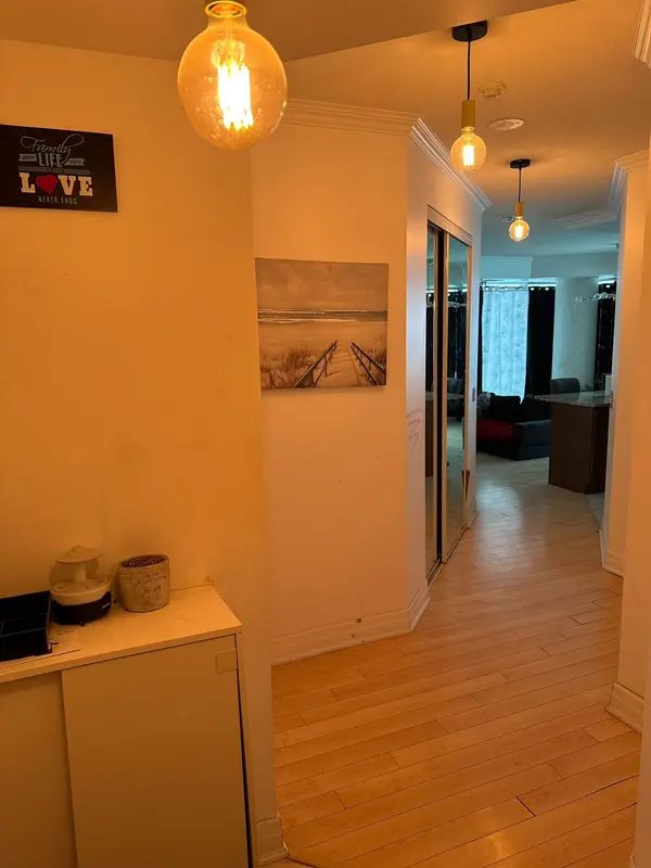 100 John ST #2408, Brampton, ON L6N 2S8