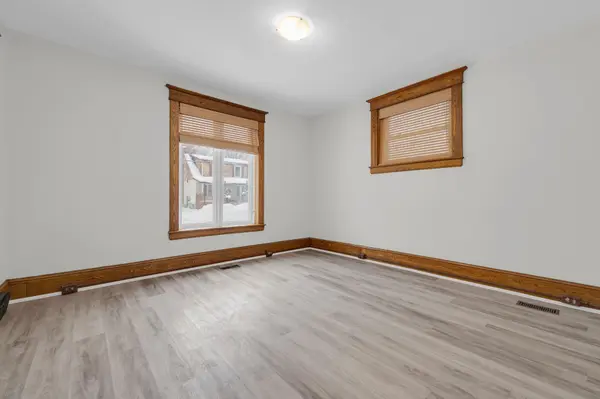 185 Foster AVE, Belleville, ON K8N 3P8