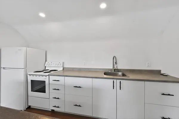 2657 Binbrook RD #2, Hamilton, ON L0R 1C0