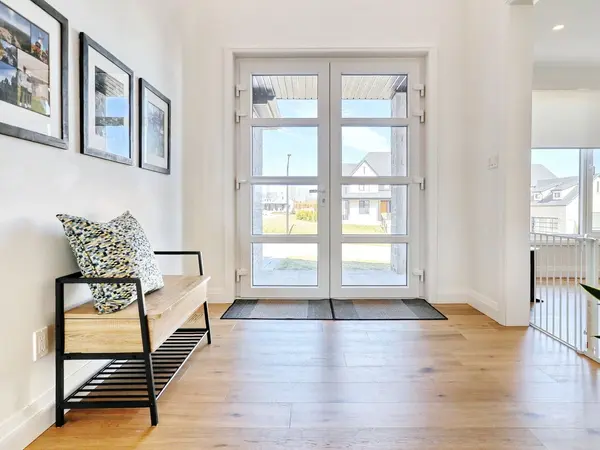 73 Crestview DR, Middlesex Centre, ON N0L 1P0